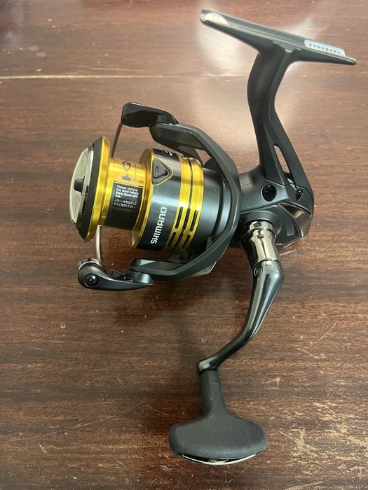 Продам катушку Shimano Sahara 4000