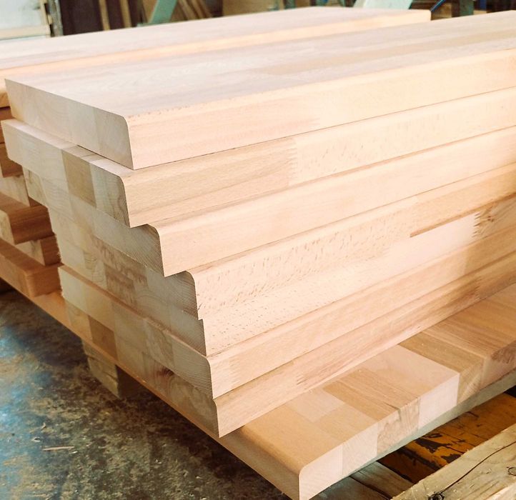 Trepte/ podeste din FAG pentru scari pe structura metalica