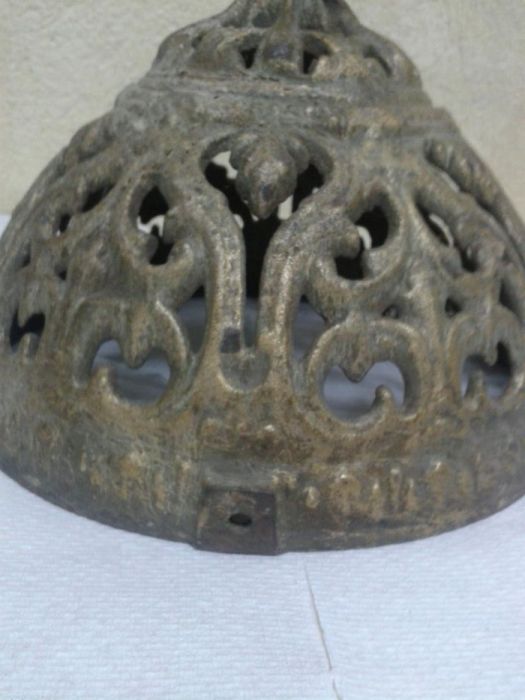 Старинен полилей