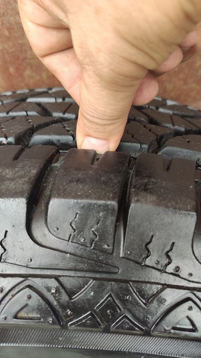 Диски с шинами на Прадо