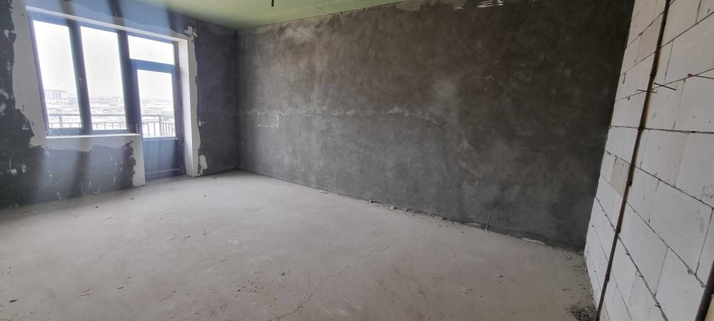 Yunusabod. Shaxriston metro 4/8/8 novastroyka uy sotiladi