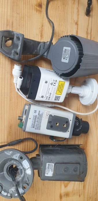 DVR HIKVISION плюс камери и монитор