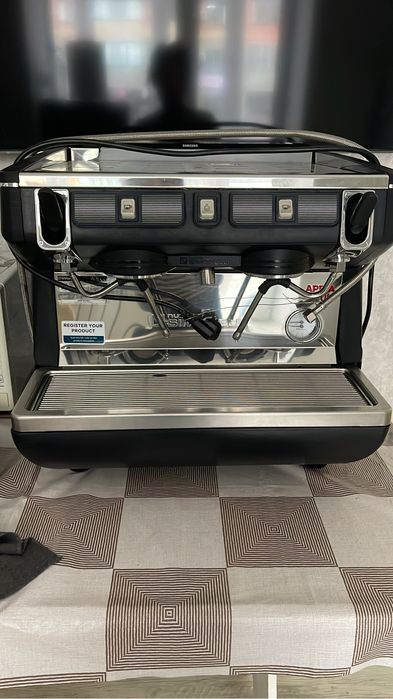 Продам кофе машину в отличном состоянии