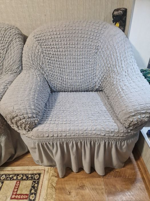 Диван и два кресла