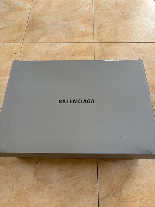 BALENCIAGA Triple S Маратонки 41ви номер