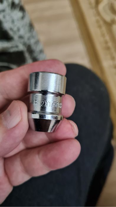 Секретка на колеса 12х1,5мм