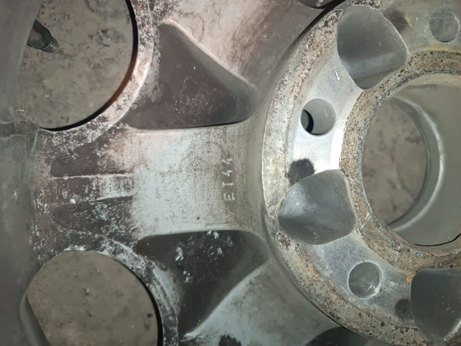 Продам диски с резиной