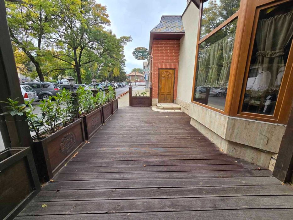 Продава се Заведение в Разлог - 111 кв.м за 1802 €/кв.м - Снимка #11