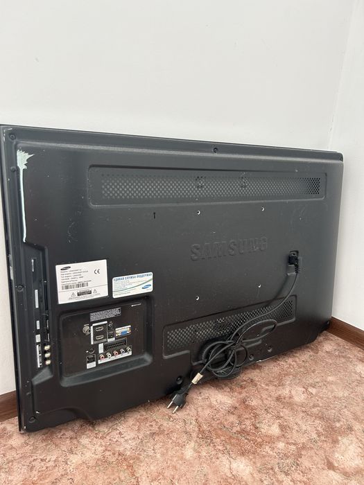 Телевизор самсунг