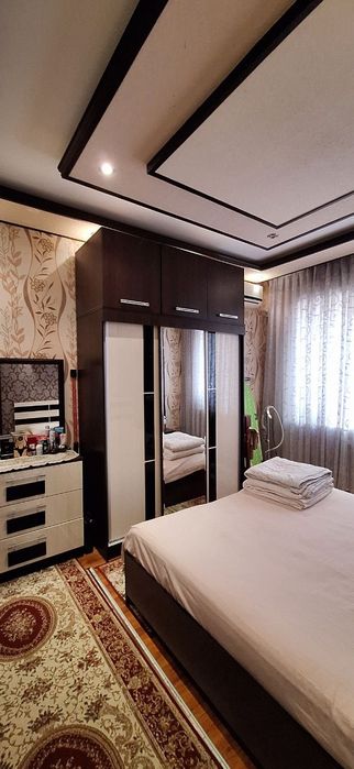 Спальный гарнитур  1 та