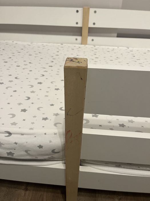 Продам детскую кровать 160 80