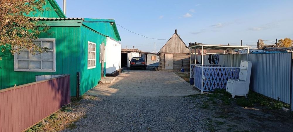 Продам дом а с. Карашилик