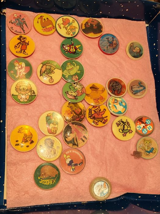 Значки детские в количестве