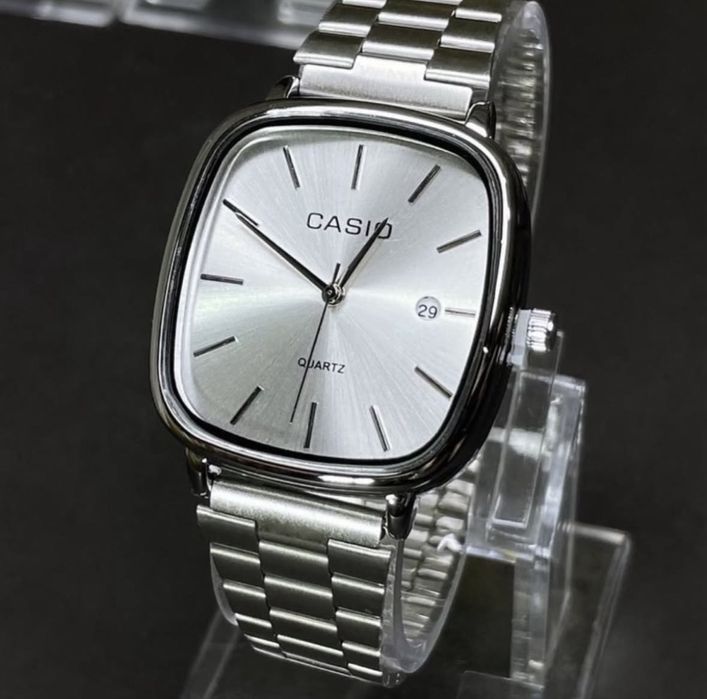 Кварцевый Casio 12000 теңге