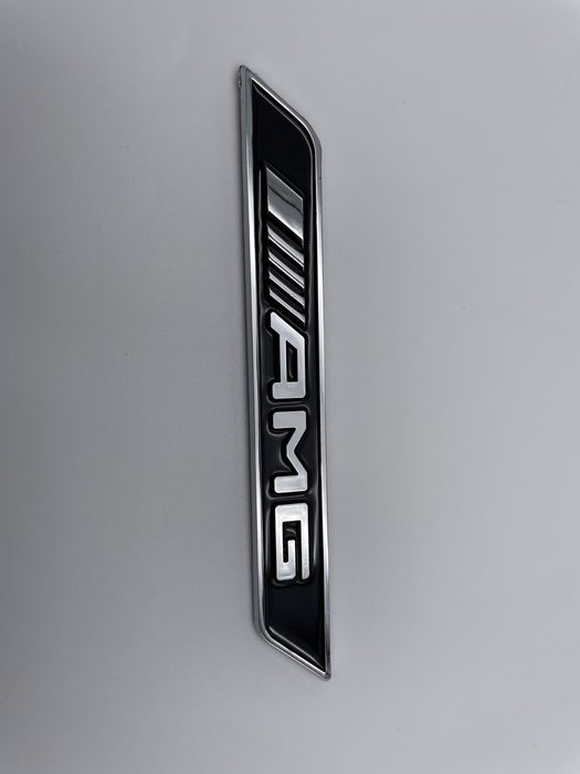 Emblema Mercedes AMG aripa lateral