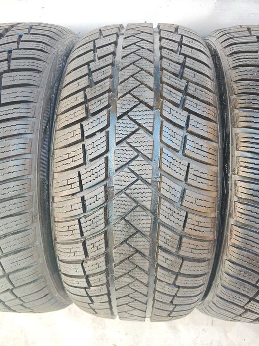 Anvelope 225/45/17 an 2024 iarna M+S VREDESTEIN WINTRAC PRO+