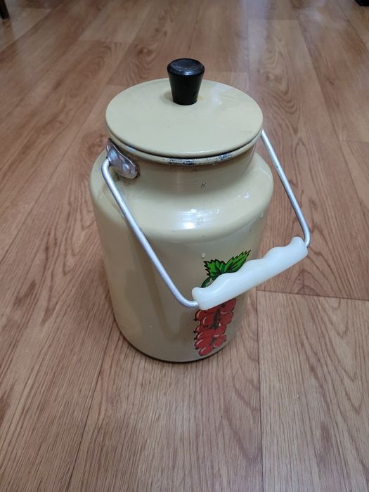 Бидон времен СССР (объём 3 литра)