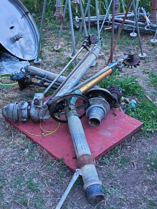 Aspersoar și trepied pentru irigat