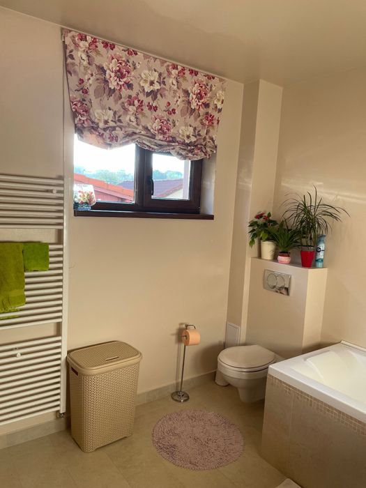 Inchiriez apartament 2 camere (56mp) cu parcare, cart. Dambul Rotund