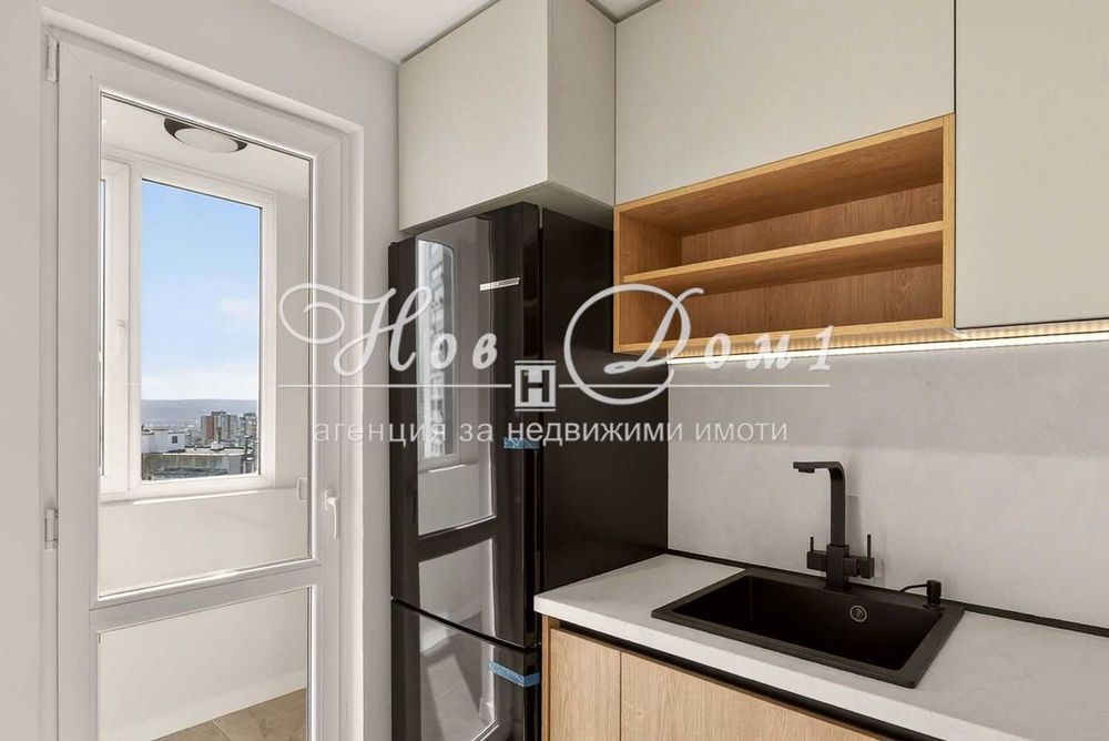 Продава се Тристаен апартамент в Варна, Левски - 70 кв.м за 1567 €/кв.м - Снимка #4