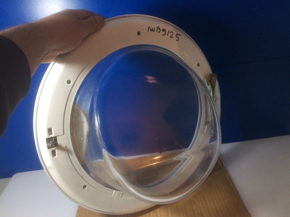 Usa masina de spalata Indesit, hublou