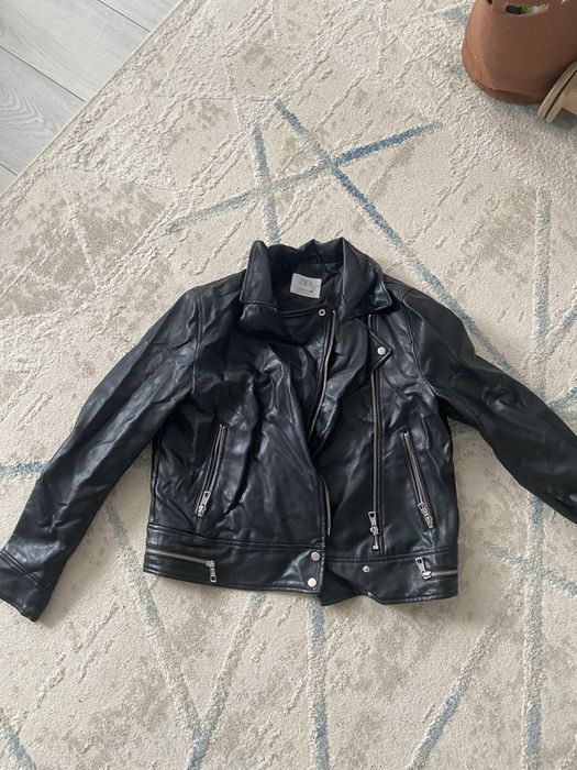 Кожаная куртка одевали пару раз