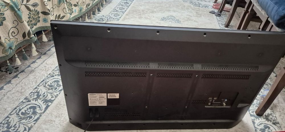 Продам телевизор philips