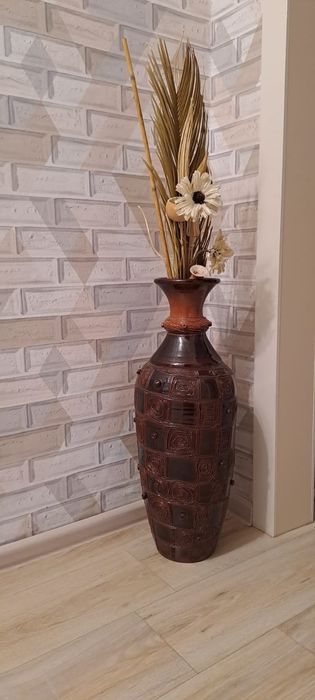 Продам большую вазу