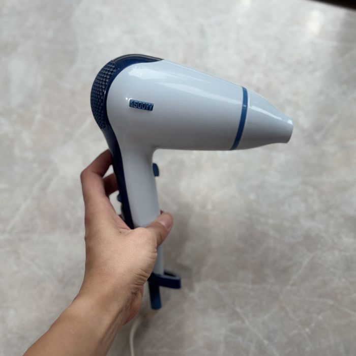 Продам фен 1500w