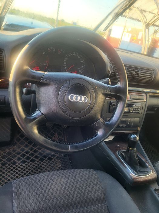 Triple audi A4b5 brek