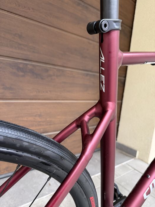 De vanzare cursiera Specialized Allez