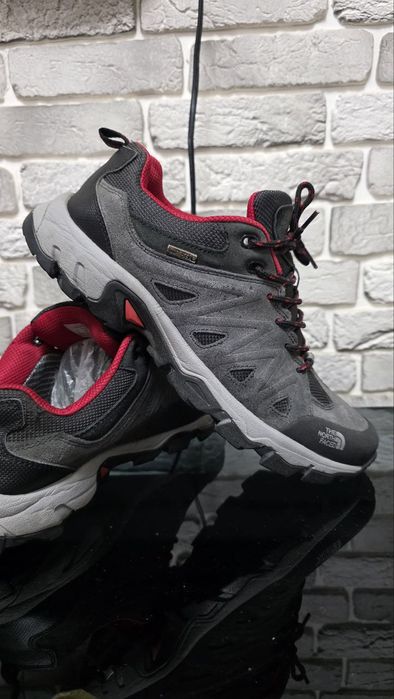 Кроссовки The North Face