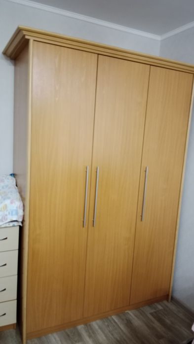 Продам шкаф для одежды