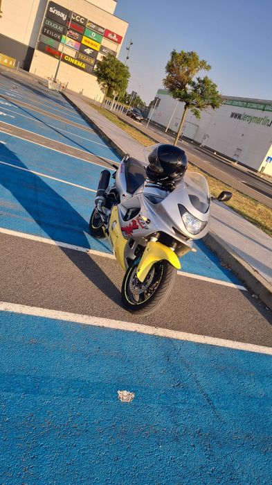 Yahama thundercat 600..