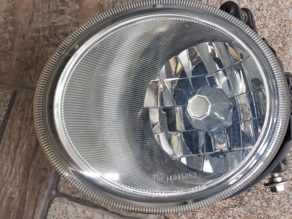 Противотуманки Subaru Outbask 2014 год .