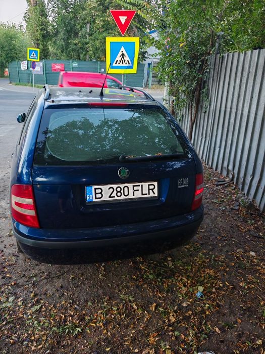 Vând skoda fabia brek 2008