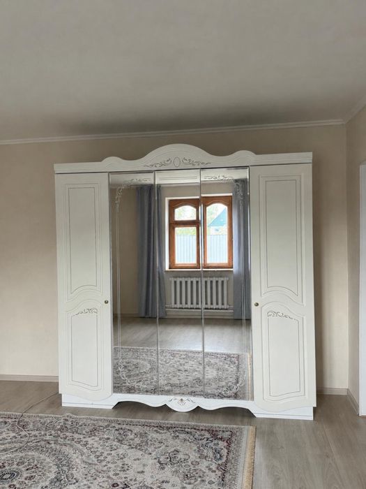 Продам шкаф 5 ти дверный