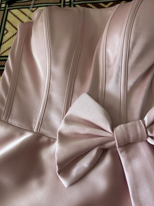 Официална рокля