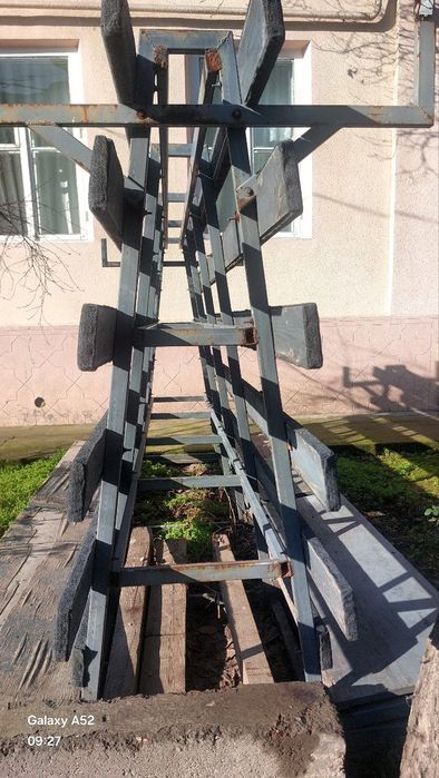 Oyna tashish uchun piramida