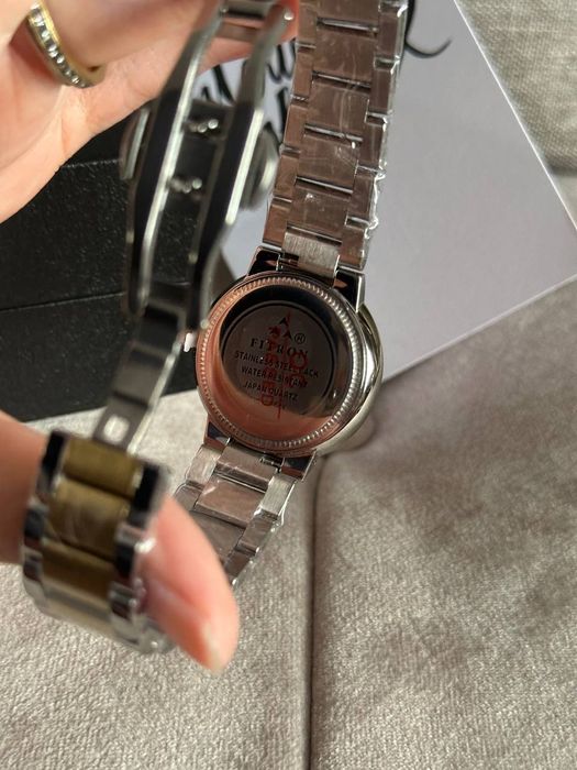 Женские часы Fitron