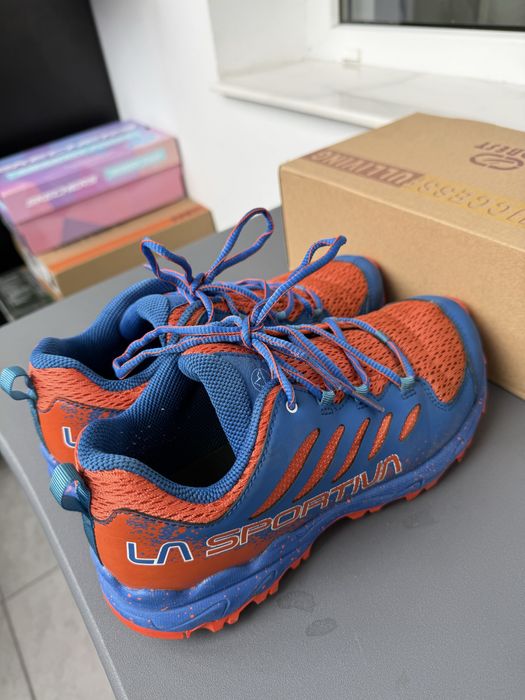 Adidasi alergare / munte La Sportiva, hiking, trekking, drumetie