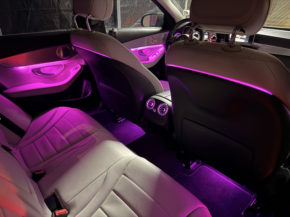 Mercedes амбиентно осветление, Светещи въздуховоди и 3D Говорители