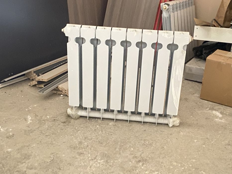 Продам 2 батареи работают