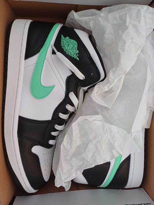 Нови кецове Nike air jordan 1 mid