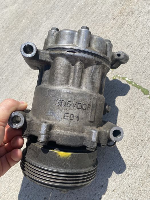 Compresor AC logan 1.2 benzina