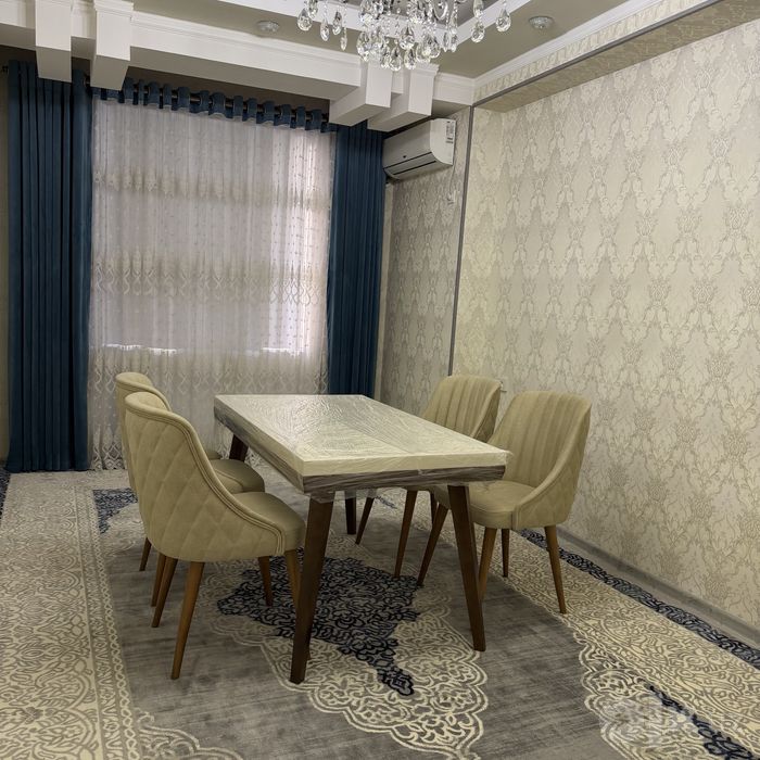 Продаеться квартира с парковкой 76кв.м