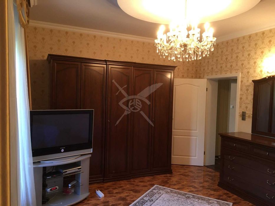 Продава се Къща в Свети Влас - 1100 кв.м за 682 €/кв.м - Снимка #5