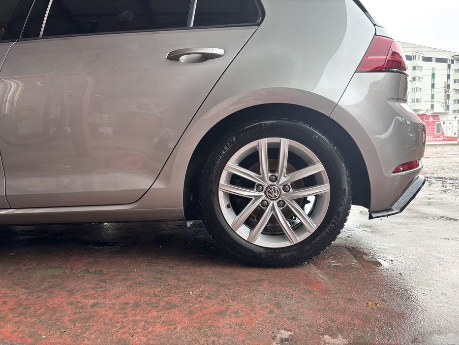Jante  R16 originale vw golf +anvelope Michelin 205 55 16