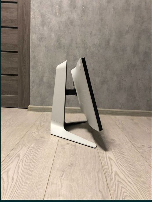 Геймърски монитор Alienware 25" FHD, 240Hz,бял