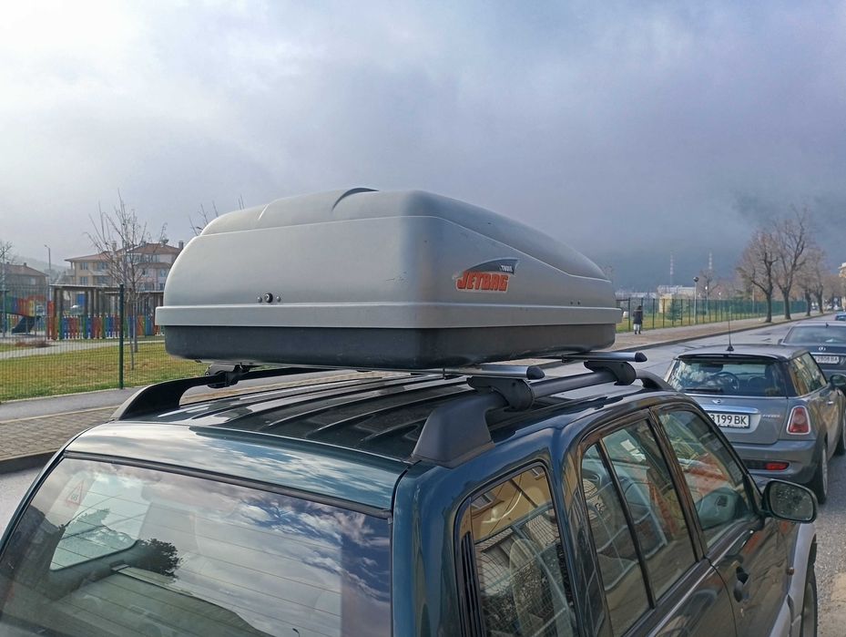 Autobox с напречни греди багажник